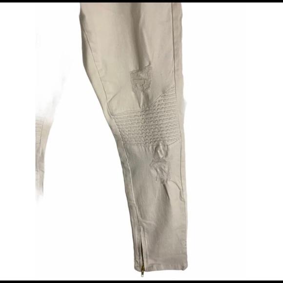 New without tags men’s white embroidered jeans - Picture 7 of 7